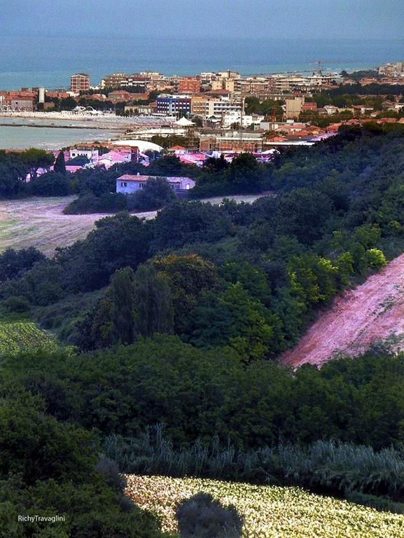 Terrazza Sul Mare Acomodação com café da manhã Fano Exterior foto
