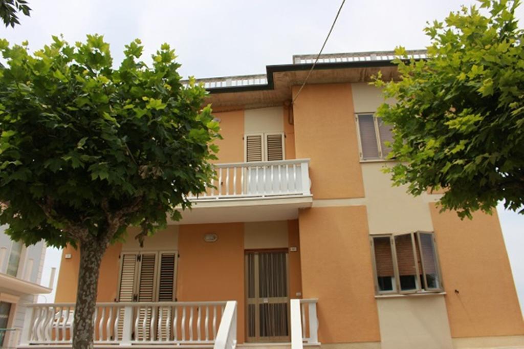Terrazza Sul Mare Acomodação com café da manhã Fano Exterior foto